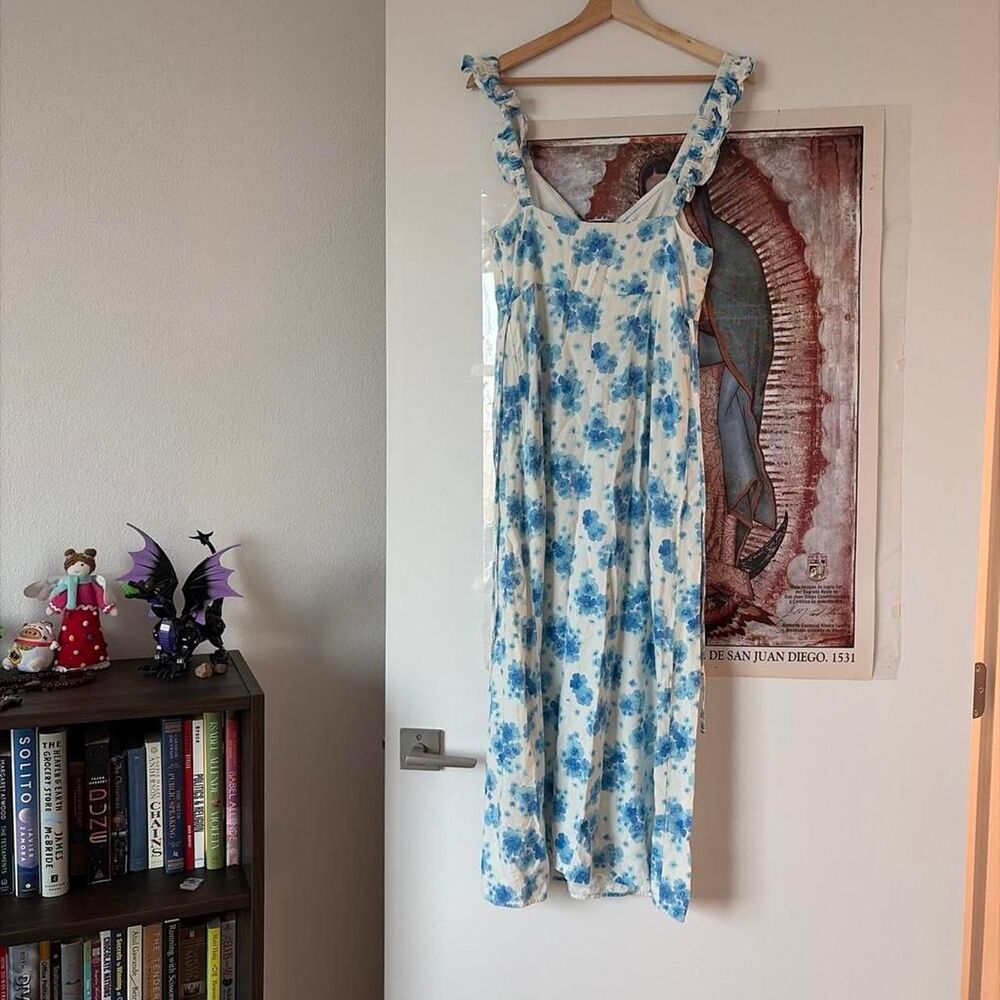 RIXO Blue Floral Midi Dress Size Small MSRP $400 - Picture 4 of 4